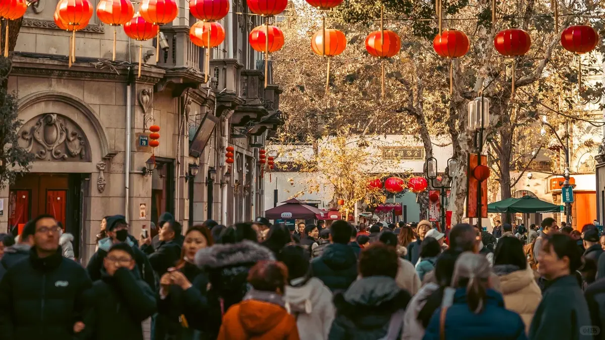 Southern Song Imperial Street with traditional architecture and lanterns